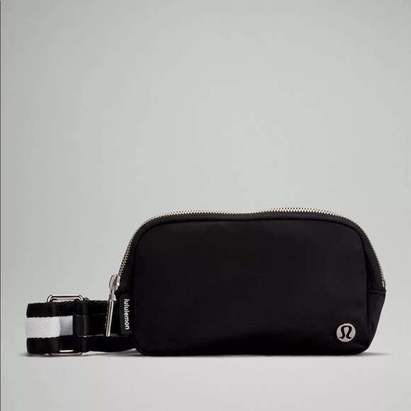 lululemon athletica Handbags - NWT Black/White Lululemon Crossbody Everywhere Belt Bag